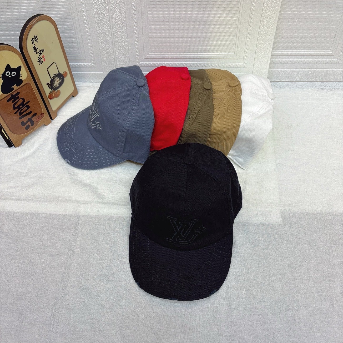 LV baseball Cap